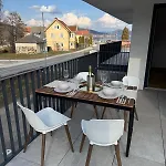 Mit Seeblick, 6 In Apartment