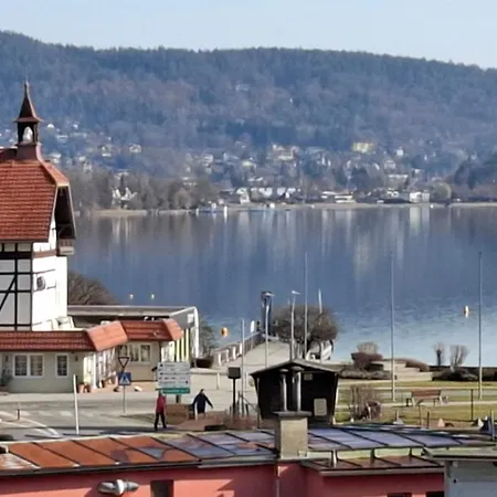 Apartman Mit Seeblick, 6 In Reifnitz