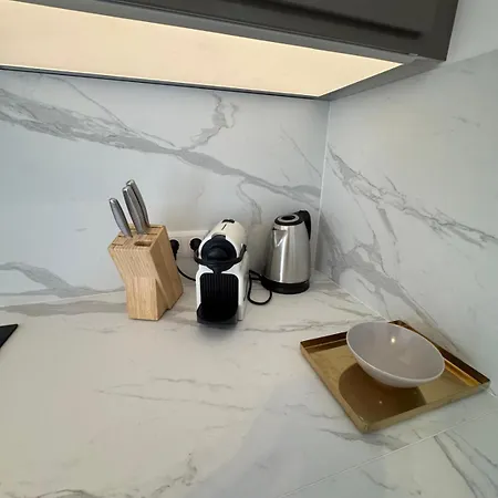Mit Seeblick, 6 In Apartment *