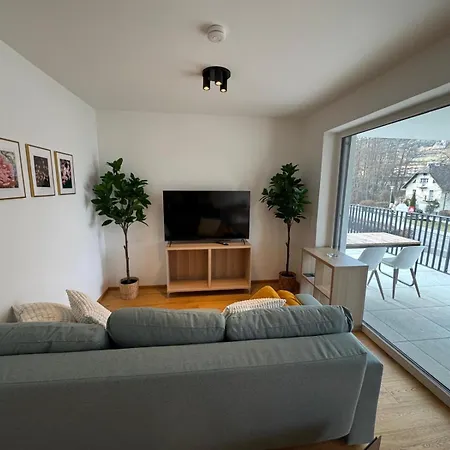 Apartment Mit Seeblick, 6 In Reifnitz