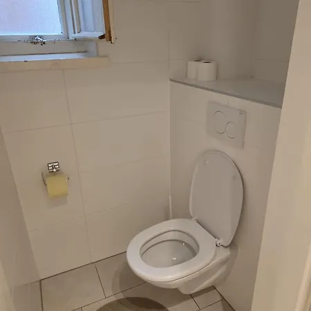Mit Seeblick, 6 In Apartment *