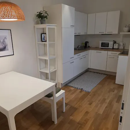 Mit Seeblick, 6 In Apartment