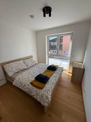 Mit Seeblick, 6 In 赖弗尼茨