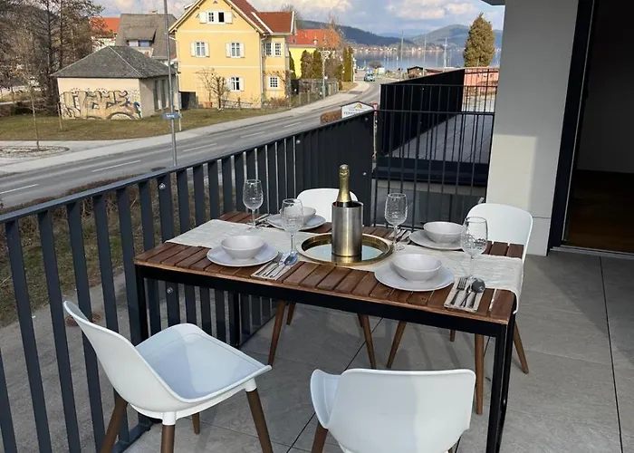 Mit Seeblick, 6 In Apartman